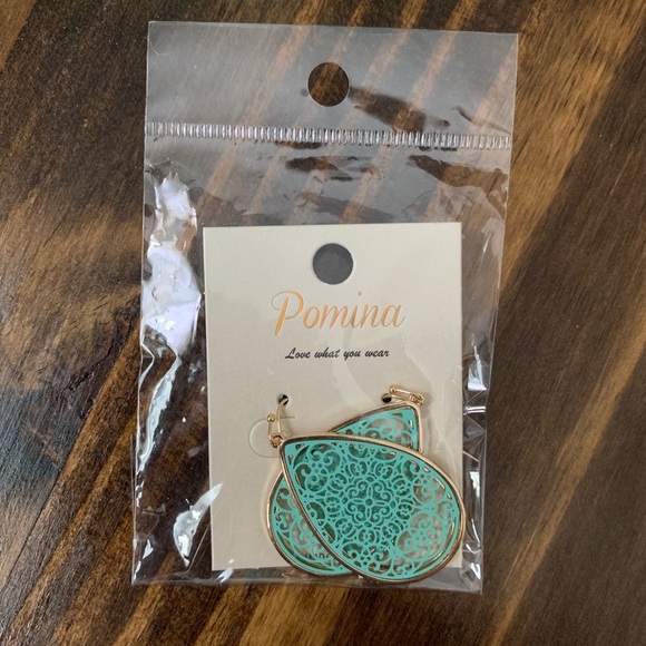 Filigree Tear Drop Earrings Mint - Picture 5 of 6